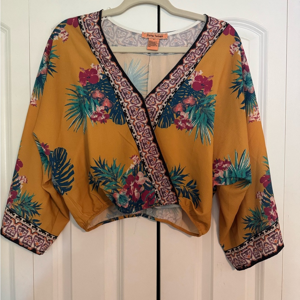 Flying Tomato Dolman Sleeve Crop Blouse